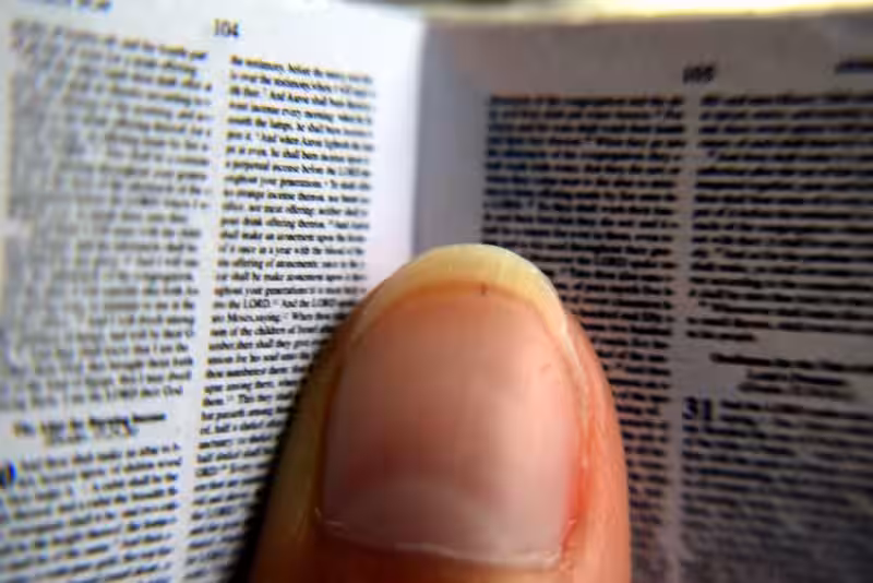 world's-smallest-bible